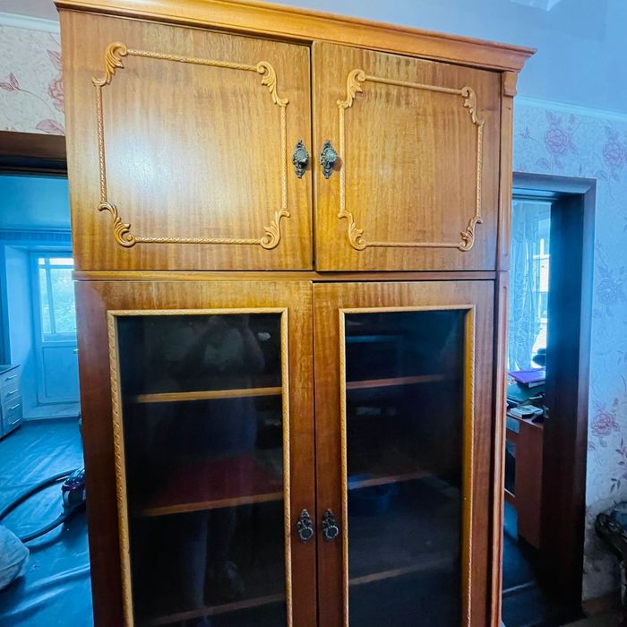 Продам стенку во хорошем состоянии