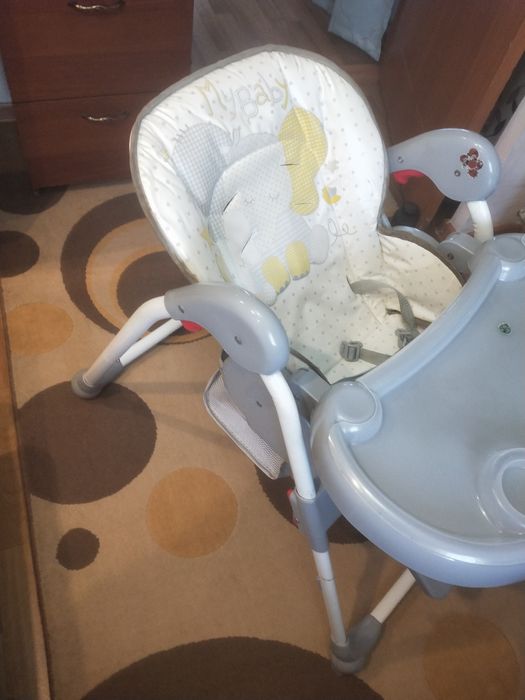Детский стульчик для кормления