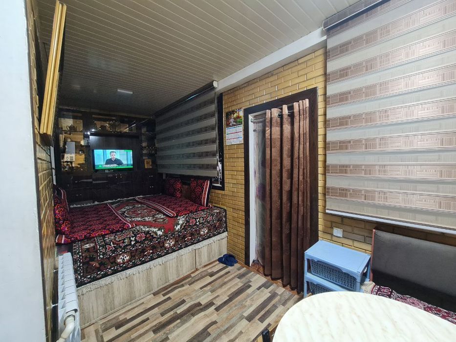 Продаю квартиру 1 этаж 3 комнатная со всеми удобствами.