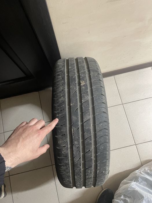 Продам шины Viatti