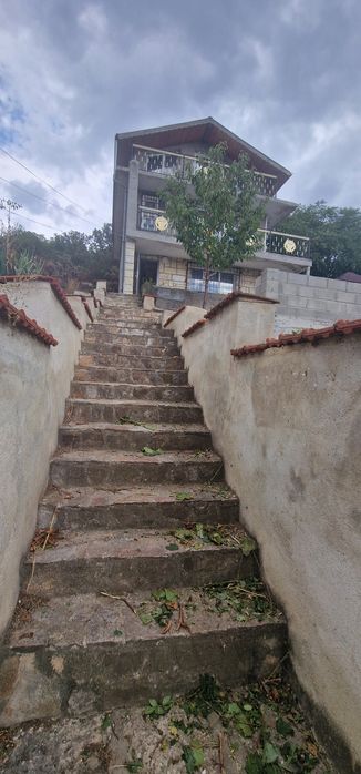 Продава се Къща в с. Батово, Област Добрич - 200 кв.м за 204 €/кв.м - Снимка #3