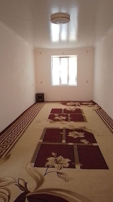 Zudlik bilan uy sotiladi Jizzax sharof Rashidf yoyilma mahallesi