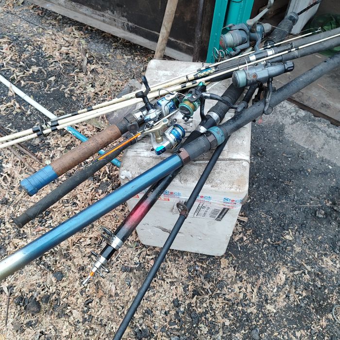 Продам удочки,спининги