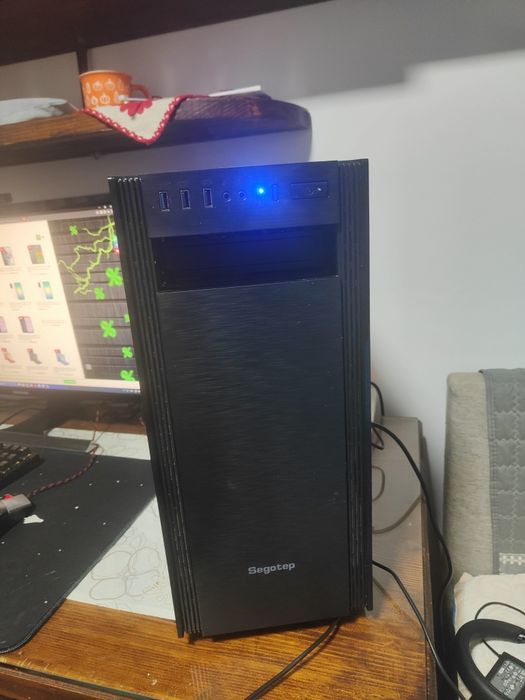 Calculator Gaming, RTX 5060 TI 16 GB, 32 gb ddr4 ram
