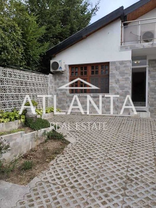 Дава се под наем Къща в Варна, Бриз - 130 кв.м за 1200 € - Снимка #1