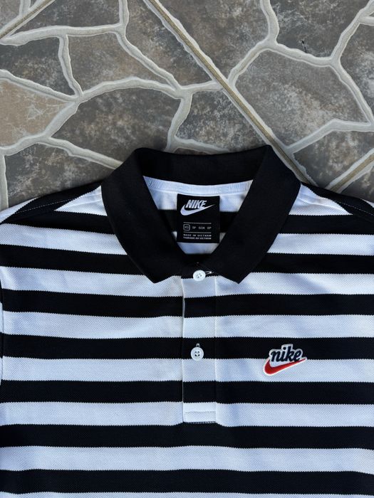 Мъжка тениска с яка Nike