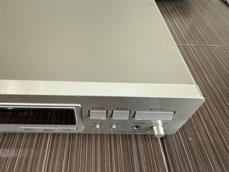 Onkyo DX-7222 CD player