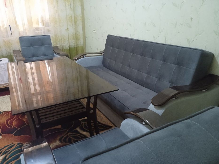 Диван кресло стол сотилади