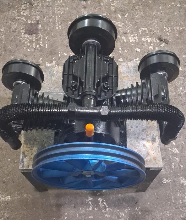 Продам компрессорные узлы (Голова 09)