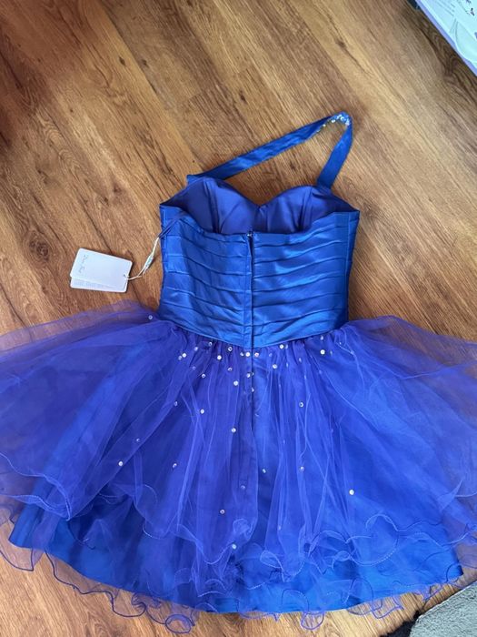 Официална рокля - размер С