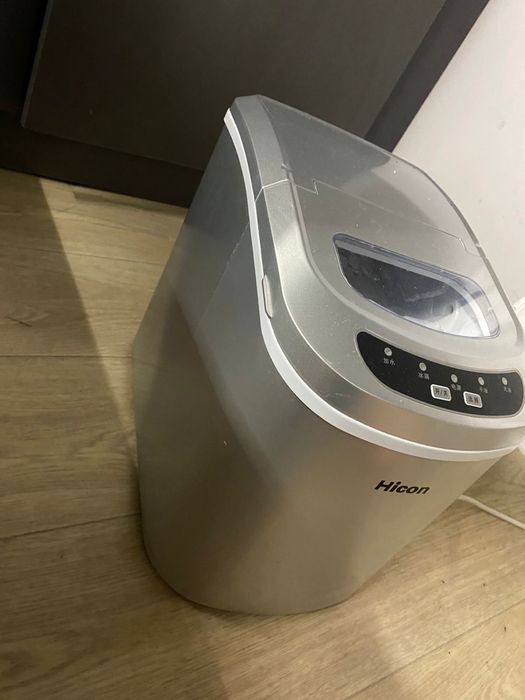 Мебель и техника для кафе