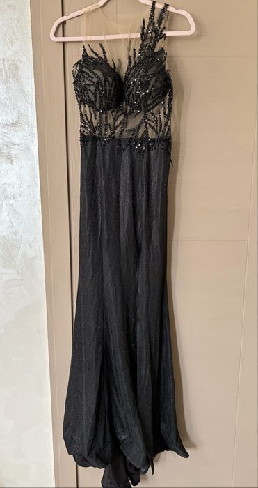 Бална рокля.