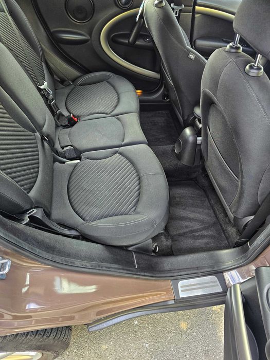 Vand MINI Countryman D R60 - automatic