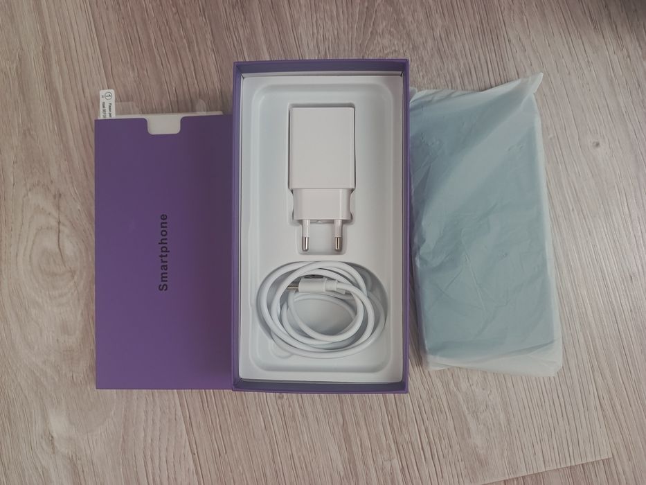 Смартфон 16 про мах