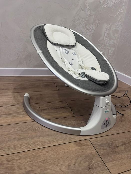 Продам шезлонг Mstar 008