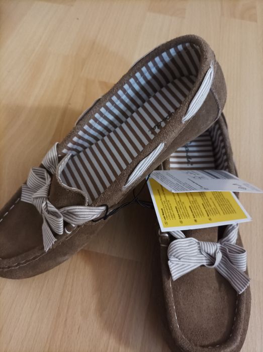 Дамски мокасини нови и удобни