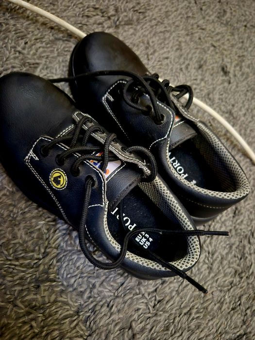 Bocanci de protecție!