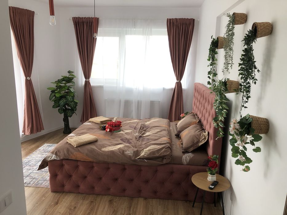 (FARA ESCORTE) Cazare Garsoniera-Apartament regim hotelier coresi