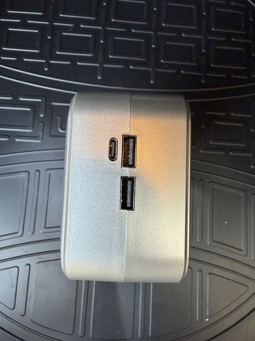 Бустер - пуско зарядное устройство