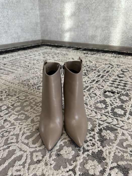 Продам аболютно новые кожаные ботильоны