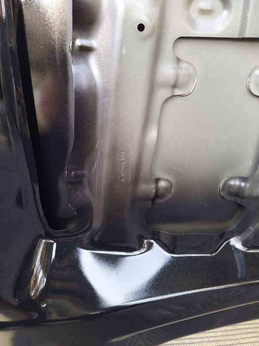 Капот на Lexus LX 570