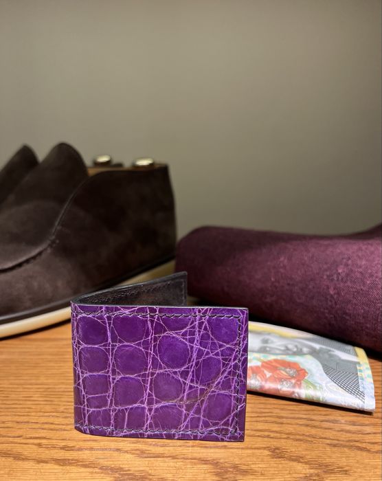 Clip magnetic pentru bani din piele de crocodil – lucrat manual