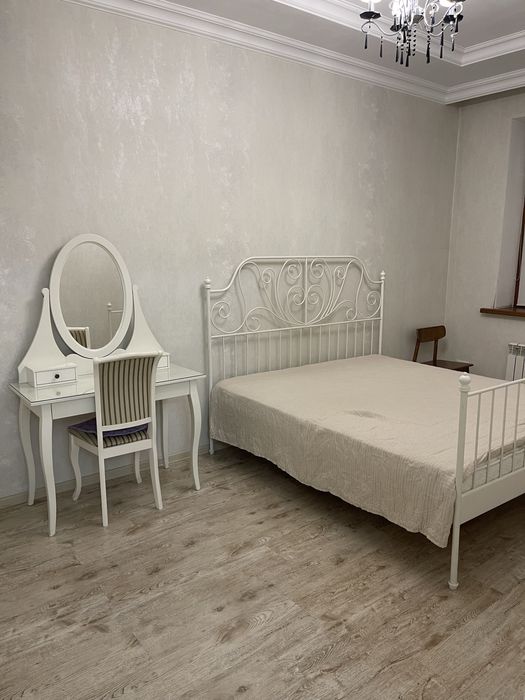 продам кровать (двуспальная )