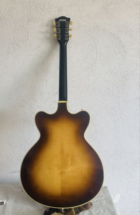 Винтидж електрическа китара Hofner Verythin hollou body ARCHTOP