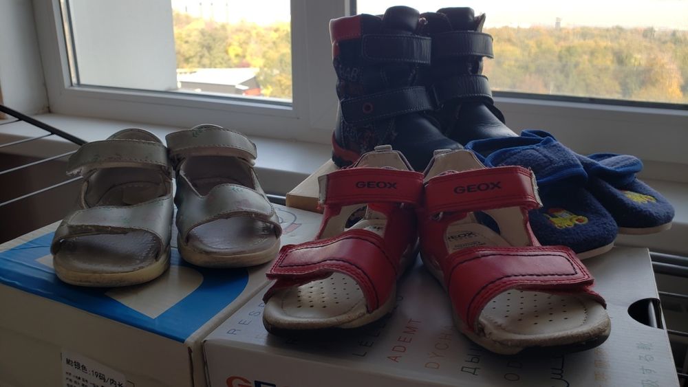 Детская обувь на разные сезоны