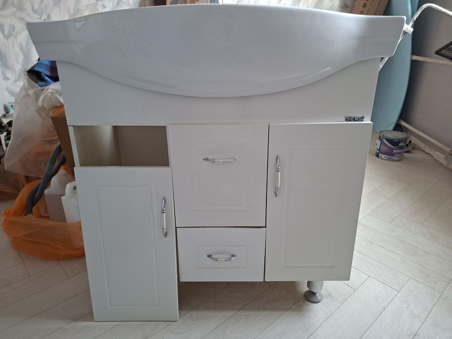 Комплект мебели в ванную