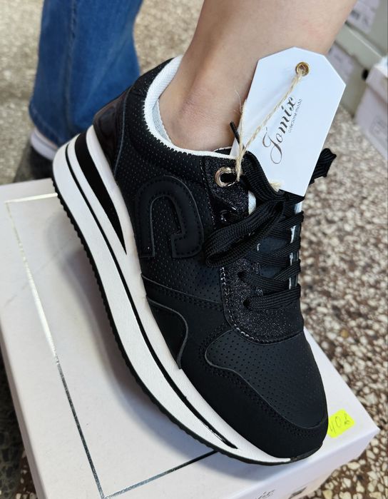 Дамски маратонки на платформа