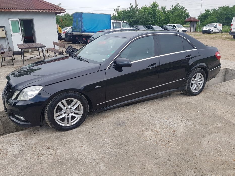 Мерцедес Е класа 2.2,ЦДИ, 136к.с на части.
