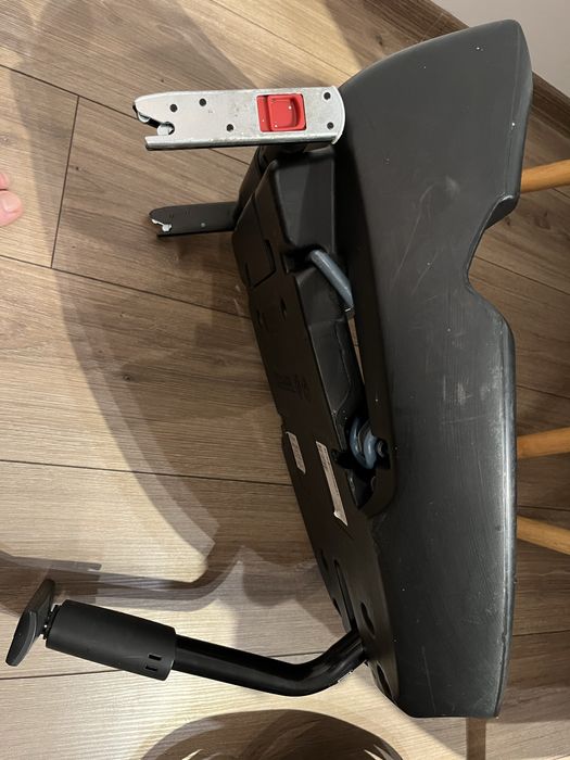 Cybex cloud q + base q fix + адаптери кош за кола с основа