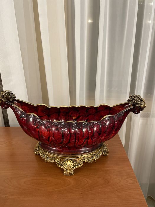 Fructiera din rasina