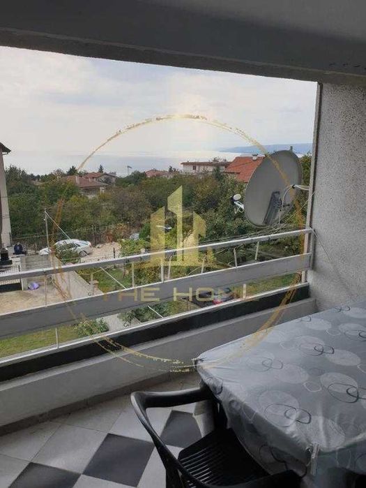 Етаж от къща -Траката