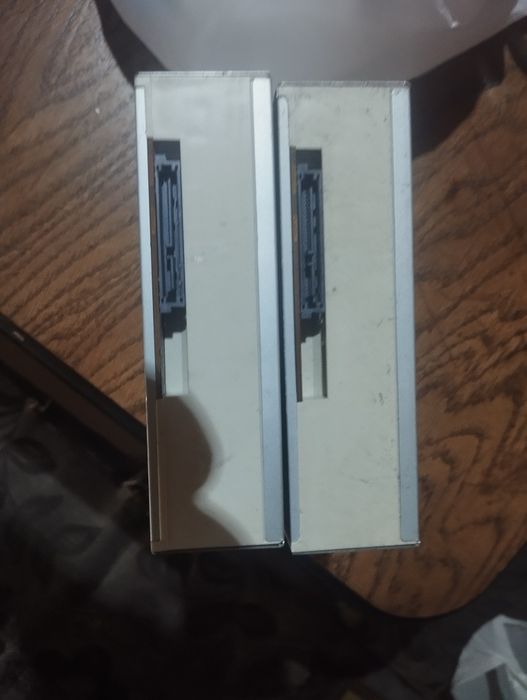 Два жёстких диска и два dvd rom
