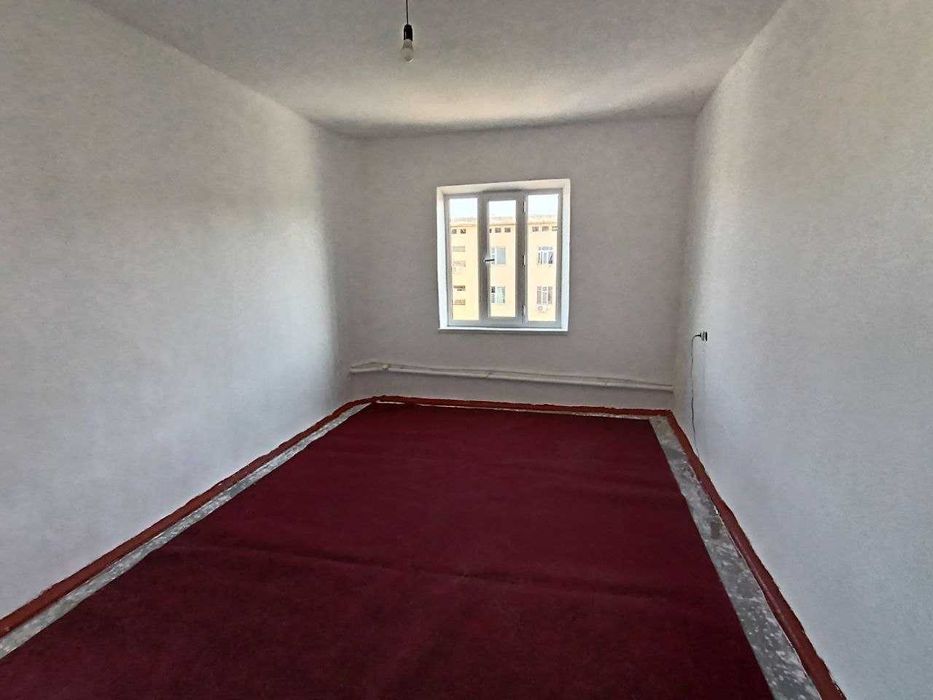 1-ная квартира переделанной на двух, г.Джизак Ц-2Б,24-14