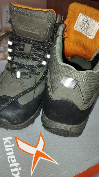 Демисезонные ботинки