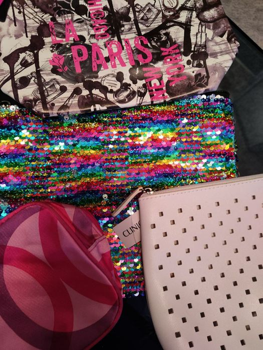 Косметички  для  женщин