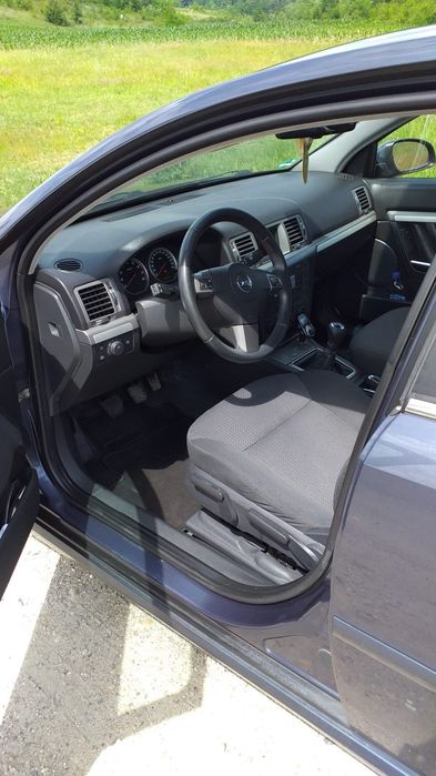 Opel vectra 1.6; 16 valve  benzină