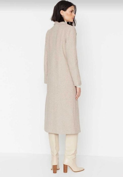 Дълго дамско палто