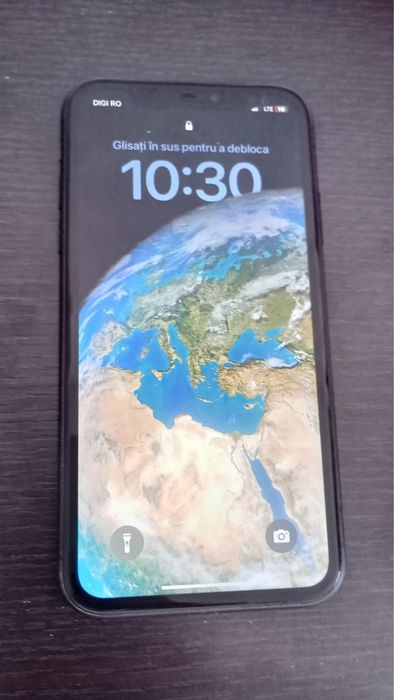 Vand iphone 11 de 128gb