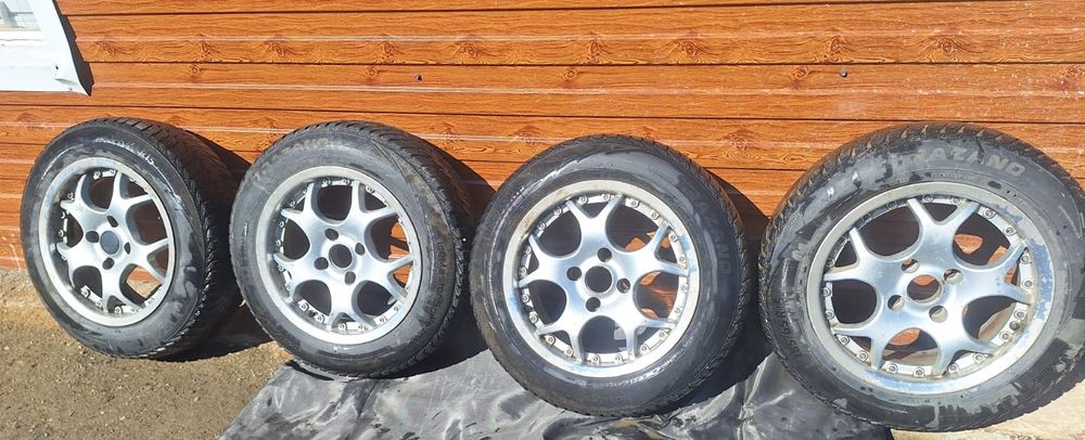 Продам комплект колес