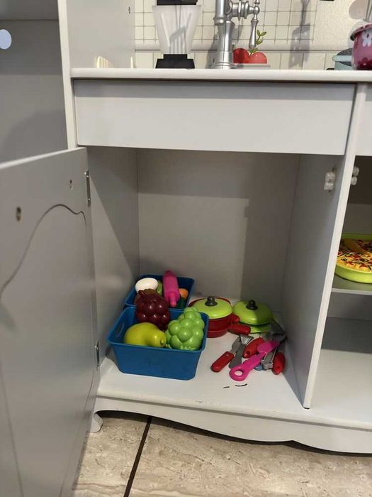 Детска кухня за игра