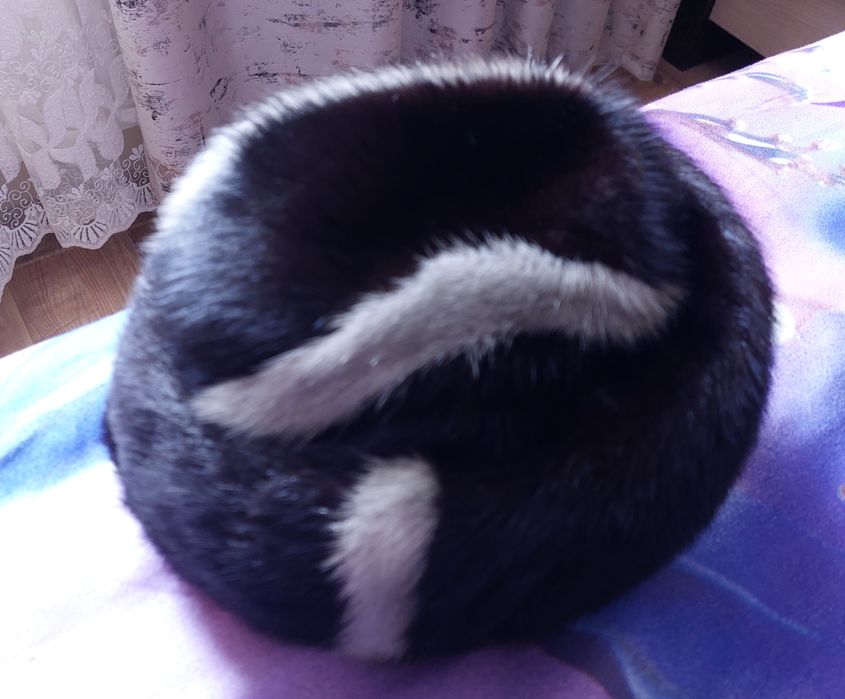 Vând caciula damă nouă