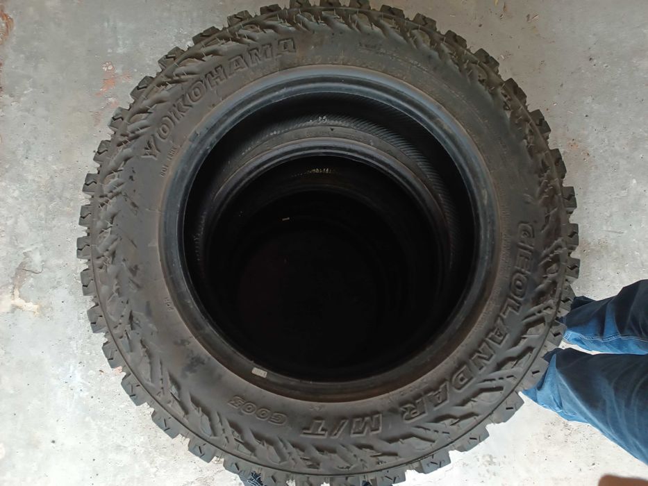 Кални гуми за джип 17 цола