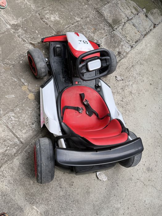 Акумулаторна кола GO KART 24V Drifting Function червена