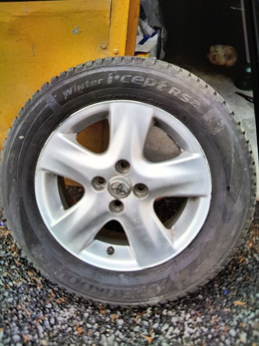 Jante și anvelope Toyota Corola
