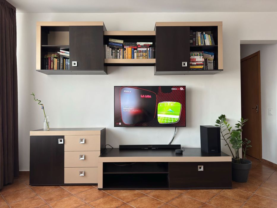 Canapea si mobila living/sufragerie set complet