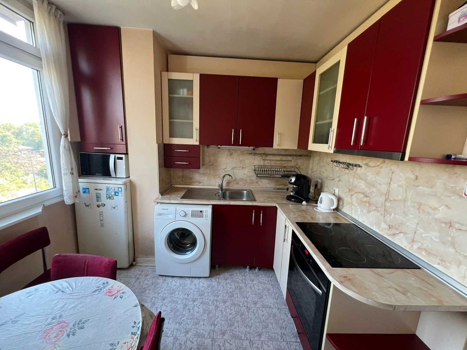 Продава се Тристаен апартамент в Пазарджик, Идеален център - 87 кв.м за 1138 €/кв.м - Снимка #4